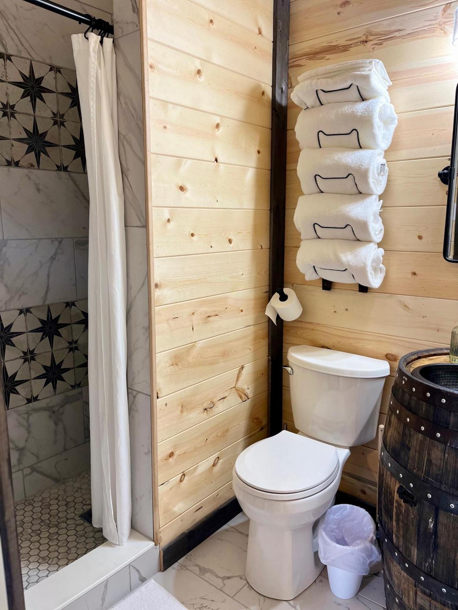 Bourbon Barrel Cottages #2 Of 5 On Kentucky Trail Lawrenceburg Екстер'єр фото